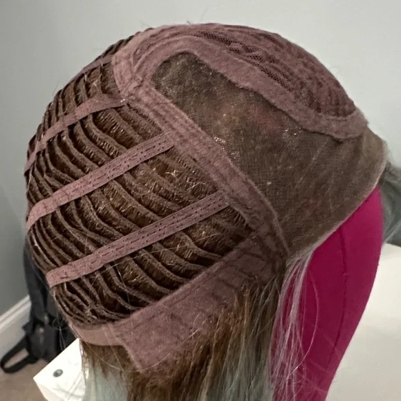 Belle Tress Pike Place HF Ocean Blonde NWT - Picture 7 of 9